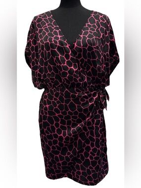 Michael Kors Women's Short Sleeve Black & Pink V-Neck Dress, Side Tie, Medium